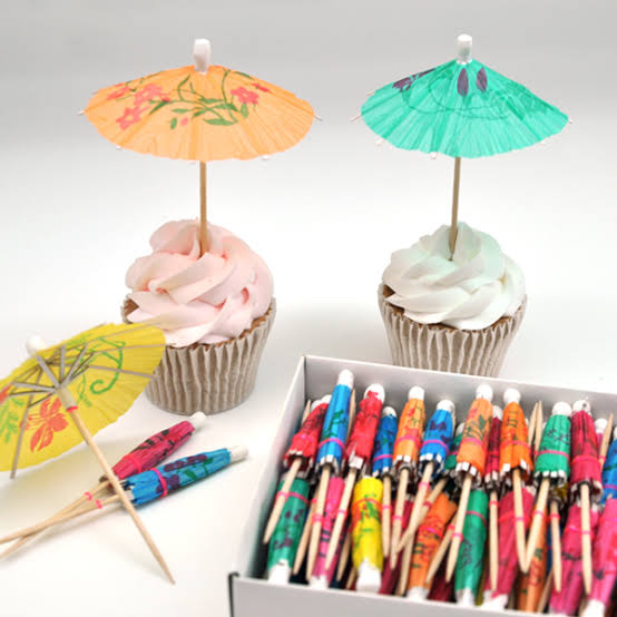 cake-topper-paper-umbrella